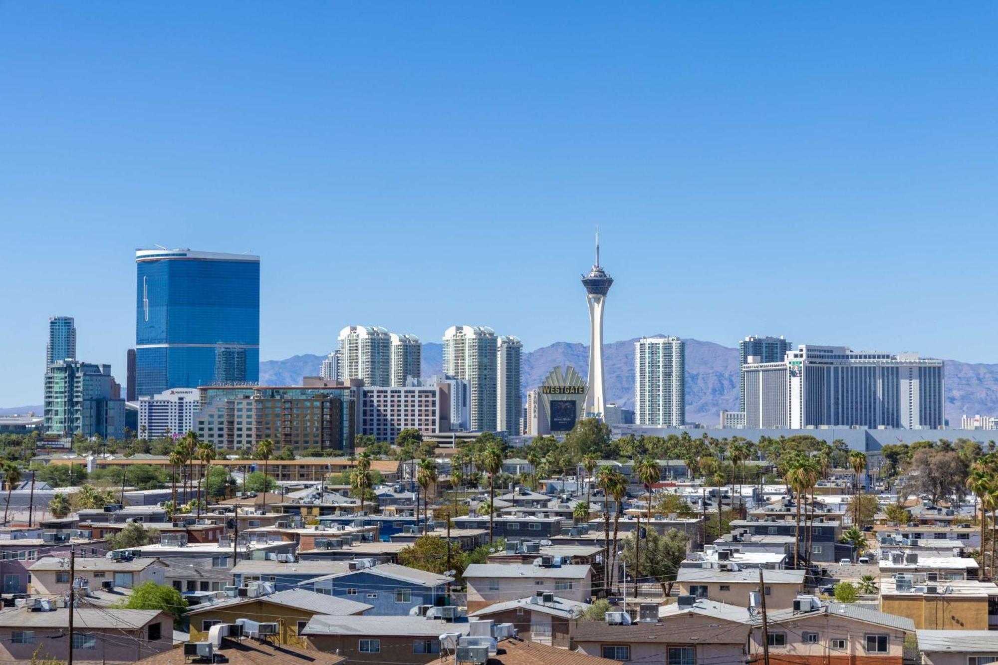 Doubletree By Hilton Las Vegas East Flamingo Buitenkant foto