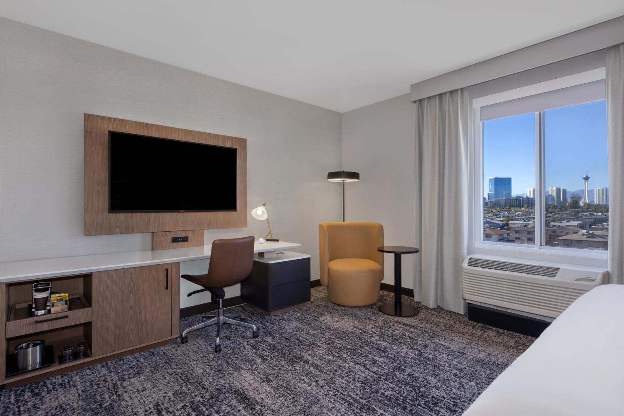 Doubletree By Hilton Las Vegas East Flamingo Buitenkant foto