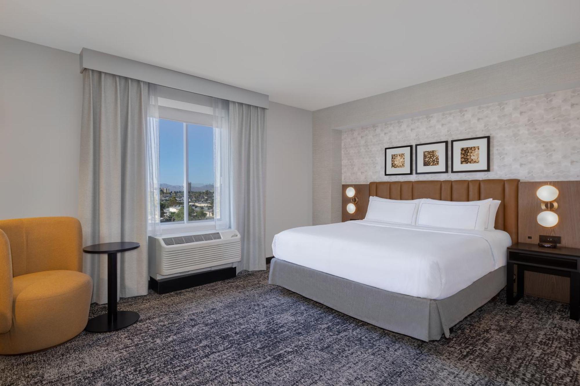 Doubletree By Hilton Las Vegas East Flamingo Buitenkant foto